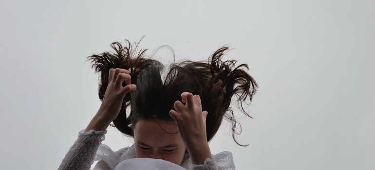Woman having lack of self control.