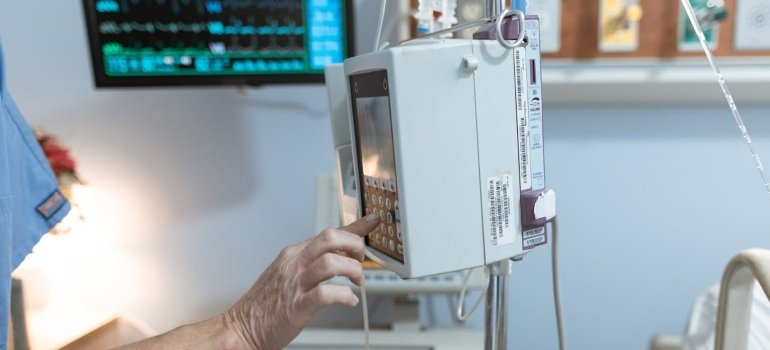 a doctor preparing the infusion