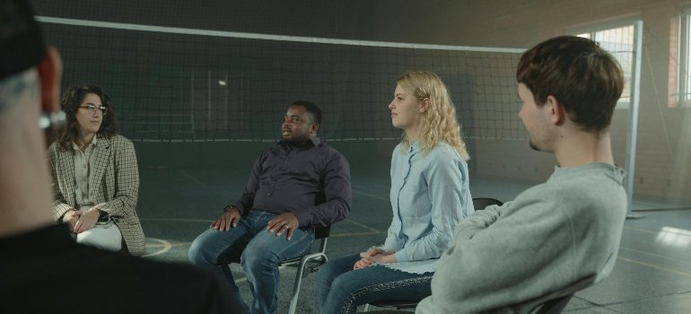 Group therapy meeting about Delirium Tremens