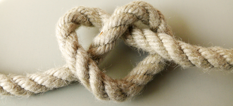 A knot forming a heart. Can two people with Substance Use Disorder be in a healthy relationship?